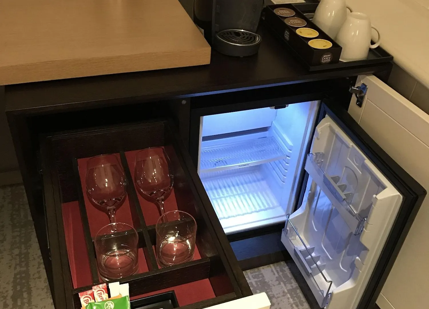 Tokyo Prince Hotel 4*,  יפן
