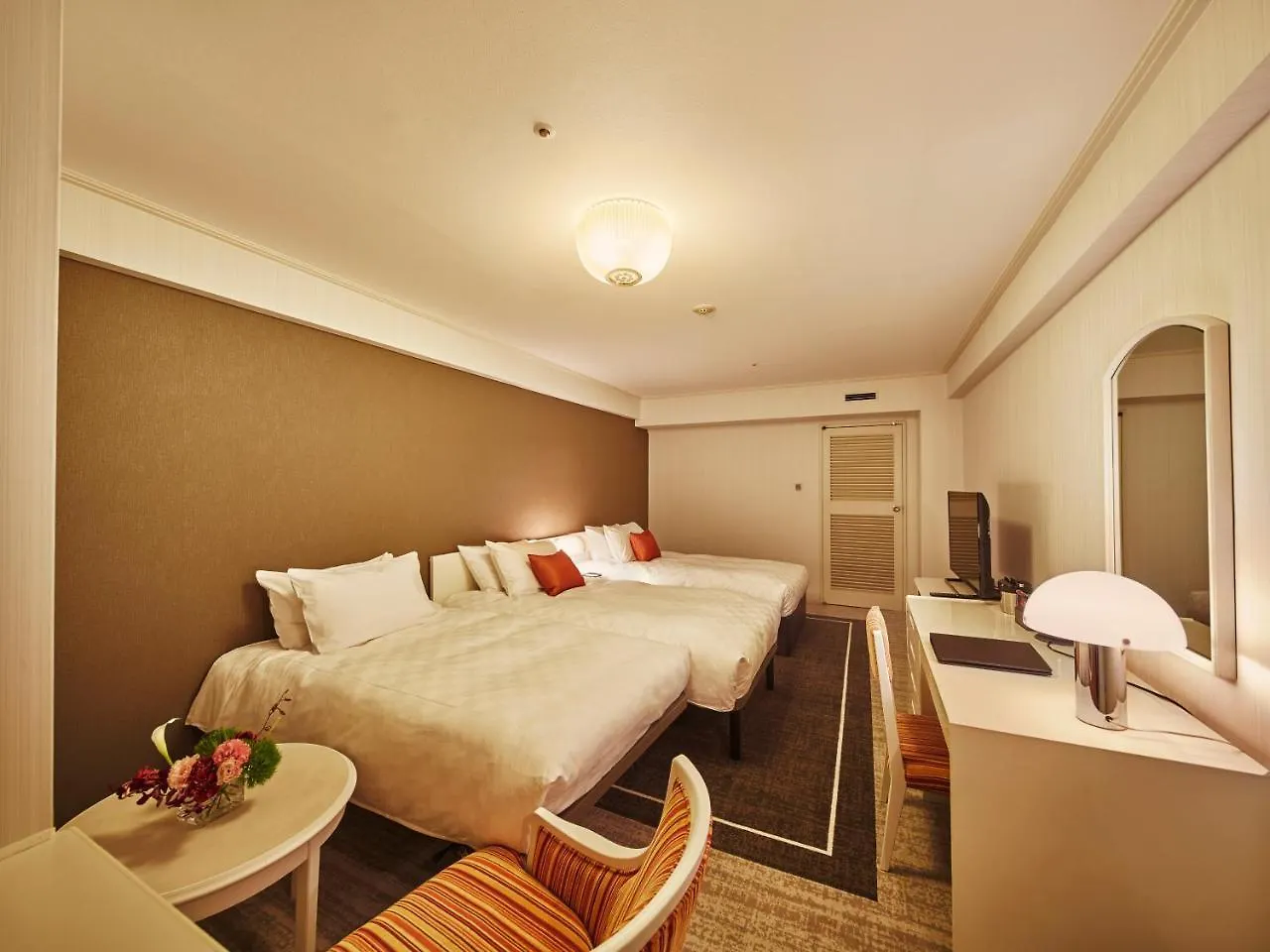 Tokyo Prince Hotel 4*,  יפן