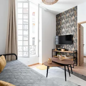les-petits-pavillons-maisonmars.fr-provencehotel.com/