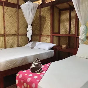 https://hutyee-boat-bungalow.koh-lantahotels.net